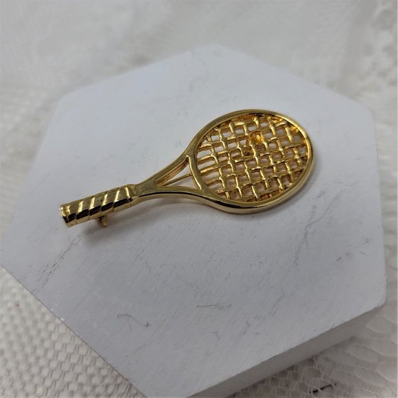 Tennis Racquet Pin Brooch Gold Sports Pin - Picture 1 of 7
